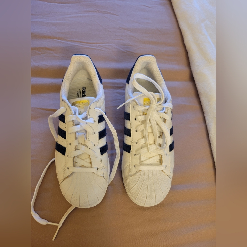Adidas Women Superstart